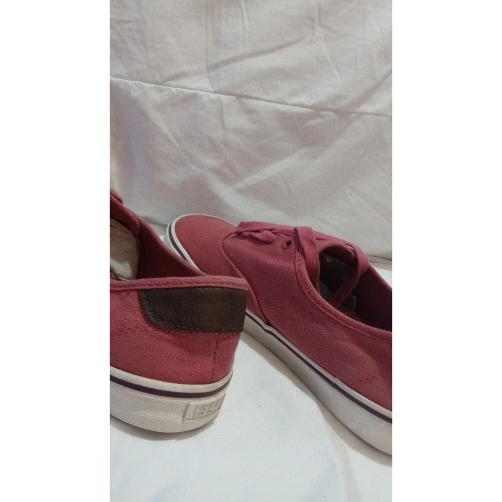 Old Navy Red Canvas Sneakers – Women’s Size 9
